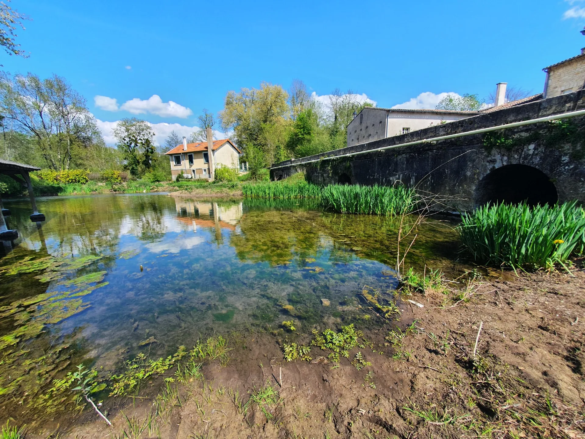 lavoir-de-saint-gelais-niort-marais-poitevin