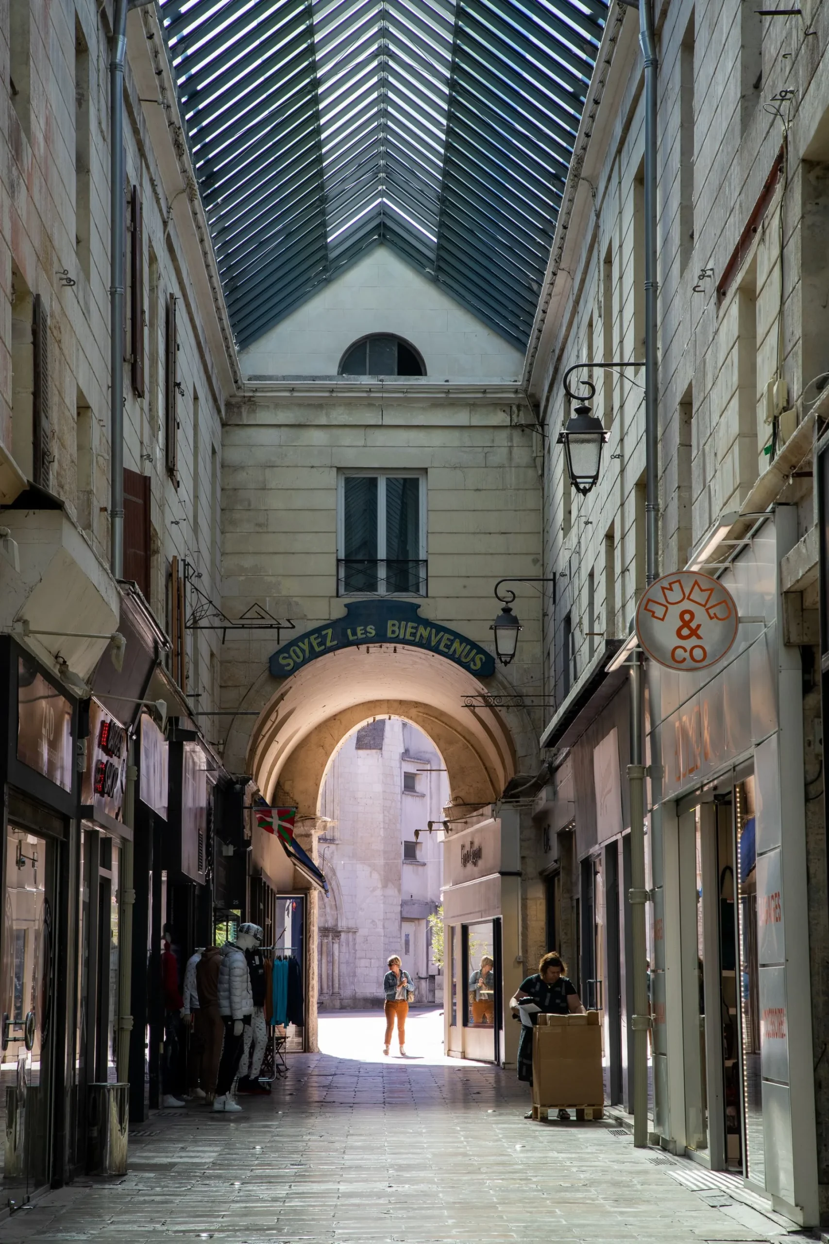 passage-du-commerce-centre-ville-niort-marais-poitevin