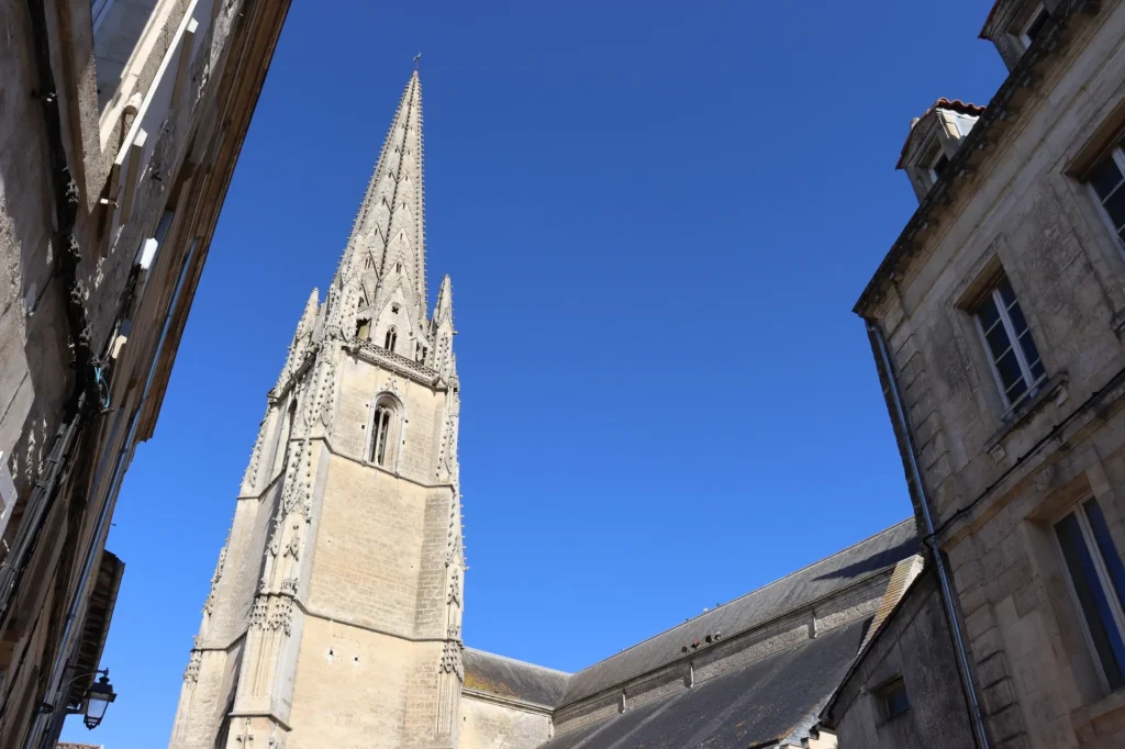 eglise-notre-dame-de-niort-marais-poitevin