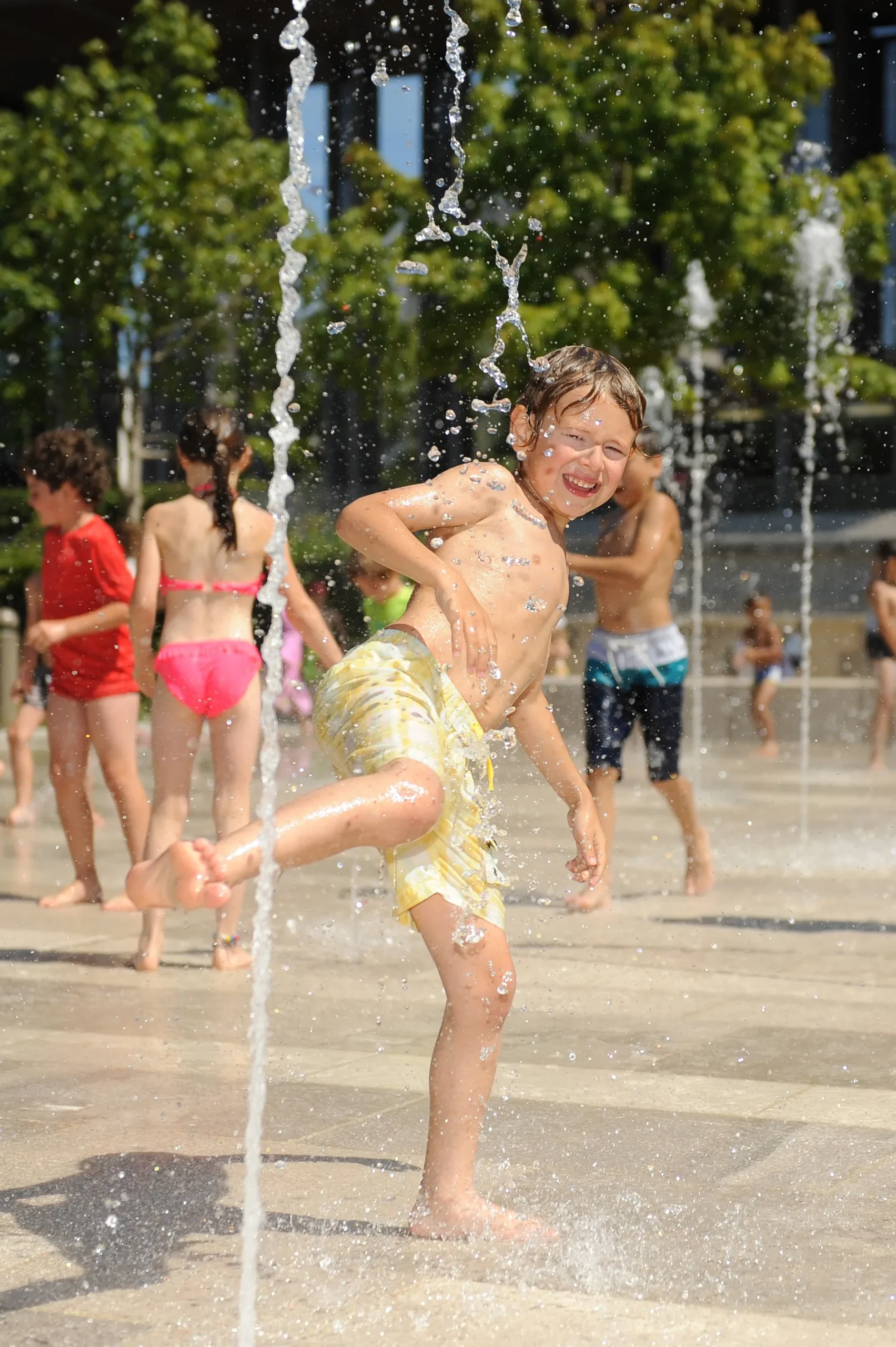 jeux-deaux-pour-enfants-jardins-de-la-breche-niort-marais-poitevin