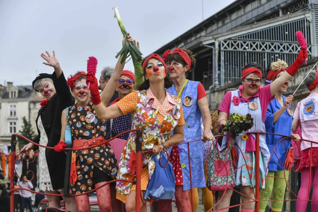 photo-très-grand-conseil-mondial-des-clowns-niort-marais-poitevin