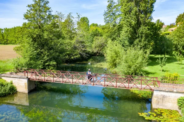 balade-velo-pont-niort-marais-poitevin