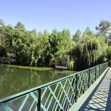 passerelle-metallique-sainte-pezenne-niort-marais-poitevin