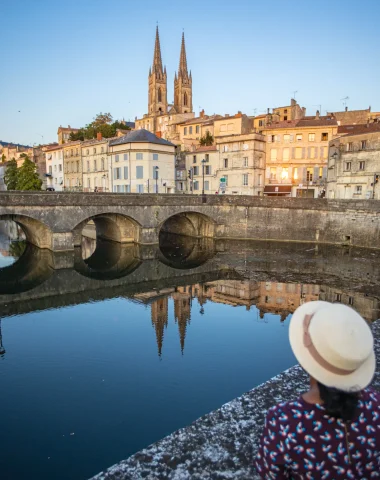 decouvrez-le-centre-ville-de-niort-marais-poitevin