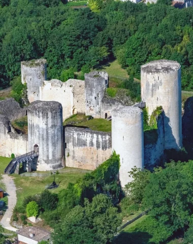 chateau-du-coudray-salbart-echire