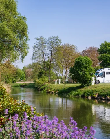 aires-de-camping-car-niort-marais-poitevin