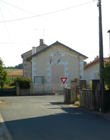 mairie-boisserolles-niort-marais-poitevin